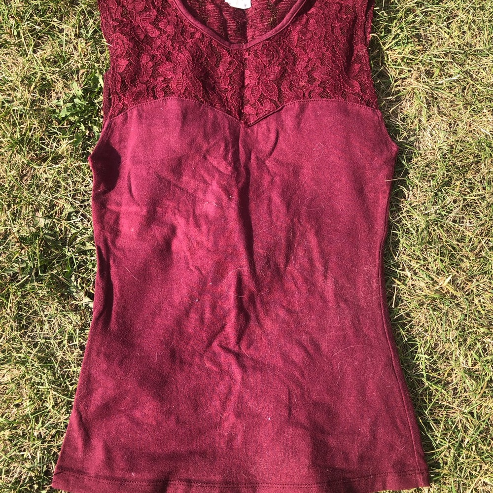 Vintage Garage Lace Yoke Tank Top - Burgundy